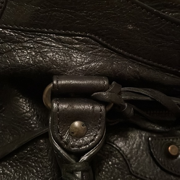 Balenciaga Classic Leather City Bag - Picture 15 of 17